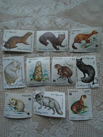 Отдается в дар почтовые марки с пушными зверями