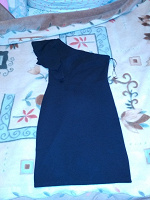 Отдается в дар Маленькое чёрное платье 48 размера