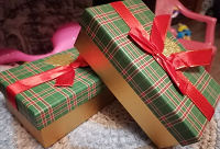 Отдается в дар коробки подарочные