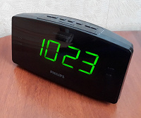 Отдается в дар Часы-будильник-радио Philips