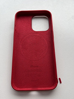Отдается в дар Чехол для Apple iPhone 13 pro (Product red) оригинал