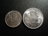 Отдается в дар Монеты Индии и Тайланда.