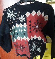 Отдается в дар очень теплый свитер 46-50р.