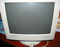 Отдается в дар Монитор Samsung SyncMaster 551s (15 дюймов, 120 Гц)