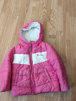 Отдается в дар Тёплая курточка для девочки.4-5 лет