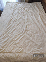 Отдается в дар Постельный комплект: 2 подушки и теплое шелковое одеяло
