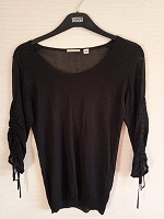 Отдается в дар Кофточка Uni Qlo, XS