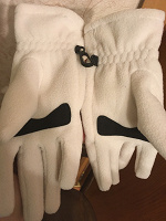 Отдается в дар Дамские лыжные перчатки белого цвета