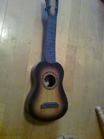 Отдается в дар гитара детская игрушка