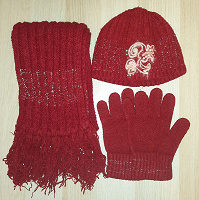Отдается в дар Комплект: шапка, шарф, перчатки