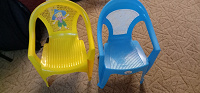 Отдается в дар Пластиковый детский стульчик