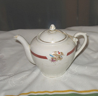 Отдается в дар Чайник фарфоровый «Барановка» — 50-ые годы.