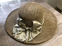 Отдается в дар Летняя женская шляпа