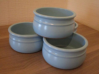 Отдается в дар керамикческие горшочки для запекания и выпечки
