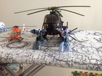 Отдается в дар Игрушки вертолёты и вертолёты-трансформеры