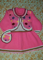 Отдается в дар Милое вязаное платье для малышки