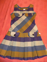 Отдается в дар Тёплый сарафан и платье 116-122 р-р