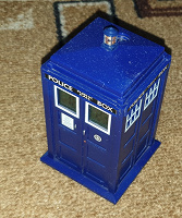 Отдается в дар Часы-будильник в виде Tardis