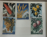 Отдается в дар Сан-Марино,1958, марки фрукты