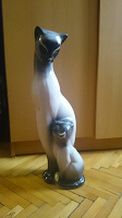 Отдается в дар Керамическая статуэтка кошки с котенком