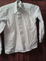 Отдается в дар Рубашка белая для мальчика 3 года