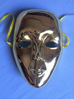 Отдается в дар «Золотая» маска
