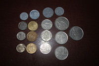 Отдается в дар набор монет Испании