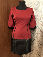 Отдается в дар Красное платье с оригинальной юбкой