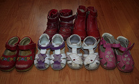 Отдается в дар Много обуви для девочки