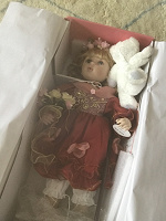 Отдается в дар Большая новая фарфоровая кукла