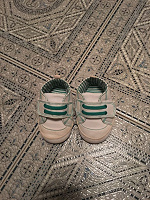 Отдается в дар Детская обувь для новорождённых
