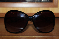 Отдается в дар Солнечные очки-стрекозы Kira Plastinina