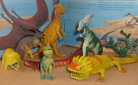 Отдается в дар Игрушки динозавры