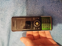 Отдается в дар телефон Sony Ericsson