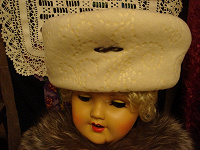 Отдается в дар женская шапка — шляпка