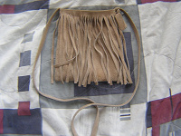Отдается в дар Оригинальная сумочка из натуральной замши.