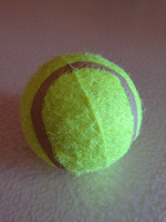 Отдается в дар теннисный мячик