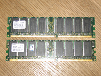 Отдается в дар Две планки памяти «Samsung» 256\512MB