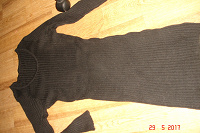Отдается в дар Длинный свитер на 42-46