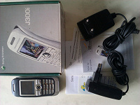 Отдается в дар Sony Ericsson J300i + аксессуары к нему