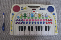 Отдается в дар детское электронное пианино