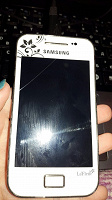 Отдается в дар Смартфон SAMSUNG Galaxy Ace La Fleur GT-S5830I белый