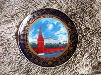 Отдается в дар Декоративная тарелка «Москва»