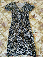 Отдается в дар Леопардовое платье 40-42