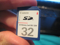 Отдается в дар SD карта памяти на 32 МЕГАбайта