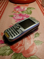 Отдается в дар Кнопочный мобильный телефон Sony Ericsson K500i