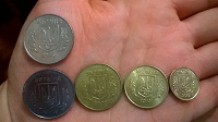Отдается в дар Монетки Украины и одна СССР