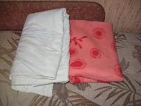 Отдается в дар два детских одеялка