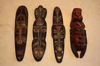 Отдается в дар Настенные маски и папирус из Египта