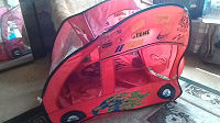 Отдается в дар детская игровая палатка-машинка